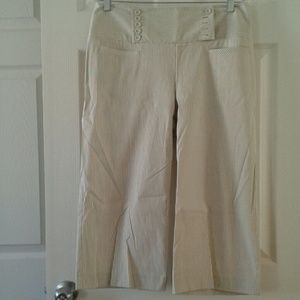 *Sailor Button Pinstripe Capri sz 10